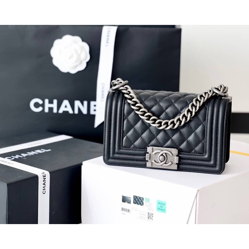 Chanel Boy Small bag(Ori)VIP  📌หนังอิตาลีนำเข้างานเทียบแท้ 📌size 20x12x8 cm. 📌สินค้าจริงตามรูป งานสวยงาม หนังแท้