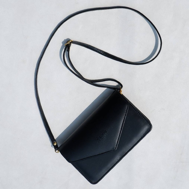 กระเป๋าสะพาย ALIN Brand น่ารักมากค่ะ.