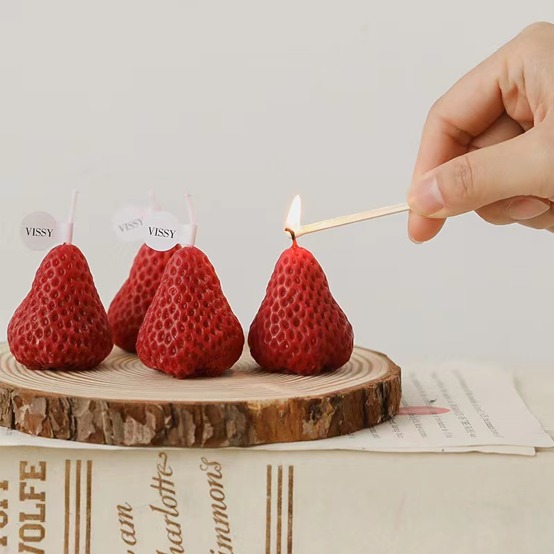 OurHome [พร้อมส่ง] เทียนสตอเบอรรี่ candle เทียนวันเกิด เทียนตกแต่ง สีแดงสีชมพูเทียนหอม strawberry candle
