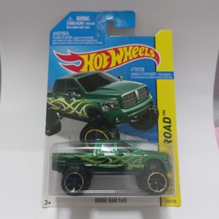 รถเหล็ก Hotwheels DODGE RAM 1500 สีเขียว (ib40)