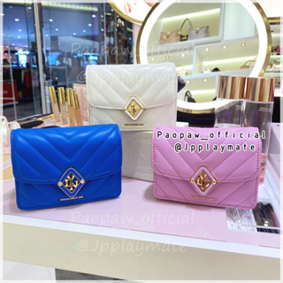 LYN กระเป๋าสะพายข้าง LYN รุ่น Cosmo Crossbody XS :  LL23SBF227 แท้จากชอป พร้อมอุปกรณ์