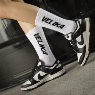 ถุงเท้า Velika Logo Socks สีขาว [White]