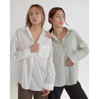 Tiny Button shirt เสื้อเชิร์ตแต่งกระดุมหลัง