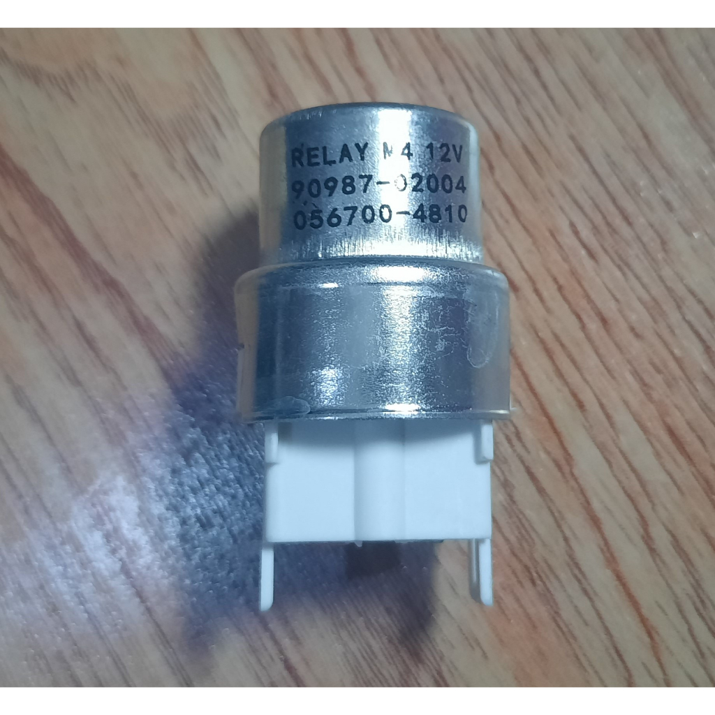 Relay 90987-02004 / 056700-4810 M4 12V 4Pin ชองใหม่ มือ1 สำหรับToyota Camry MR2 tercelเล็กซัสSC300 sc400