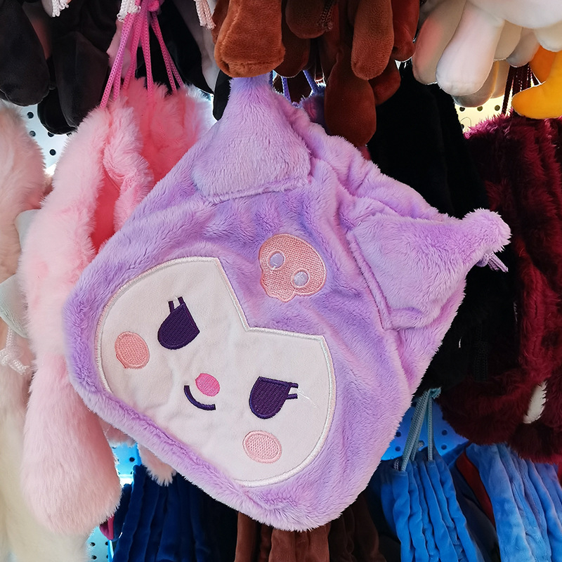 กระเป๋าหูรูดลายการ์ตูน เนื้อผ้าขนปุยนุ่ม ขนาดเล็กพกพาง่ายข้างในบรรจุได้เยอะ - รูปที่ 3