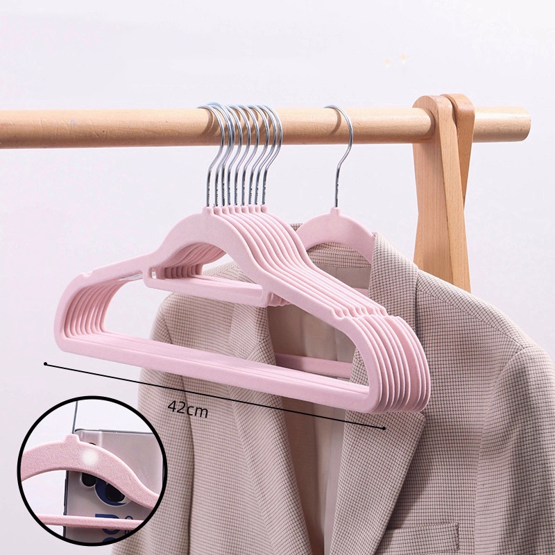 กำมะหยี่ ไม้แขวนเสื้อกำมะหยี่ ไม้แขวนเสื้อกันลื่น เคลือบFLOCKING 1เเพ็ค/10ชิ้น ตะขอเหล็กหมุนได้ 360 องศา ราคา ถูกที่สุด ดีลบีเคเค แกลเลอรีภาพที่ 9