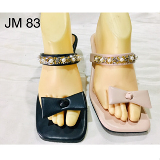 ถูกที่สุดแล้ว !! JM 83 รองเท้าส้นสูง1 1/2นิ้วดีไซน์สวยคีบนิ้วโป้งประดับมุก+เพชร