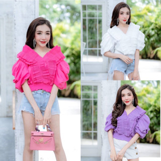 เสื้อครอปคอวีแขนพองระบายหน้าอัดพลีท สาวอวบใส่ได้ งานป้าย อก44 เสื้อออกงาน