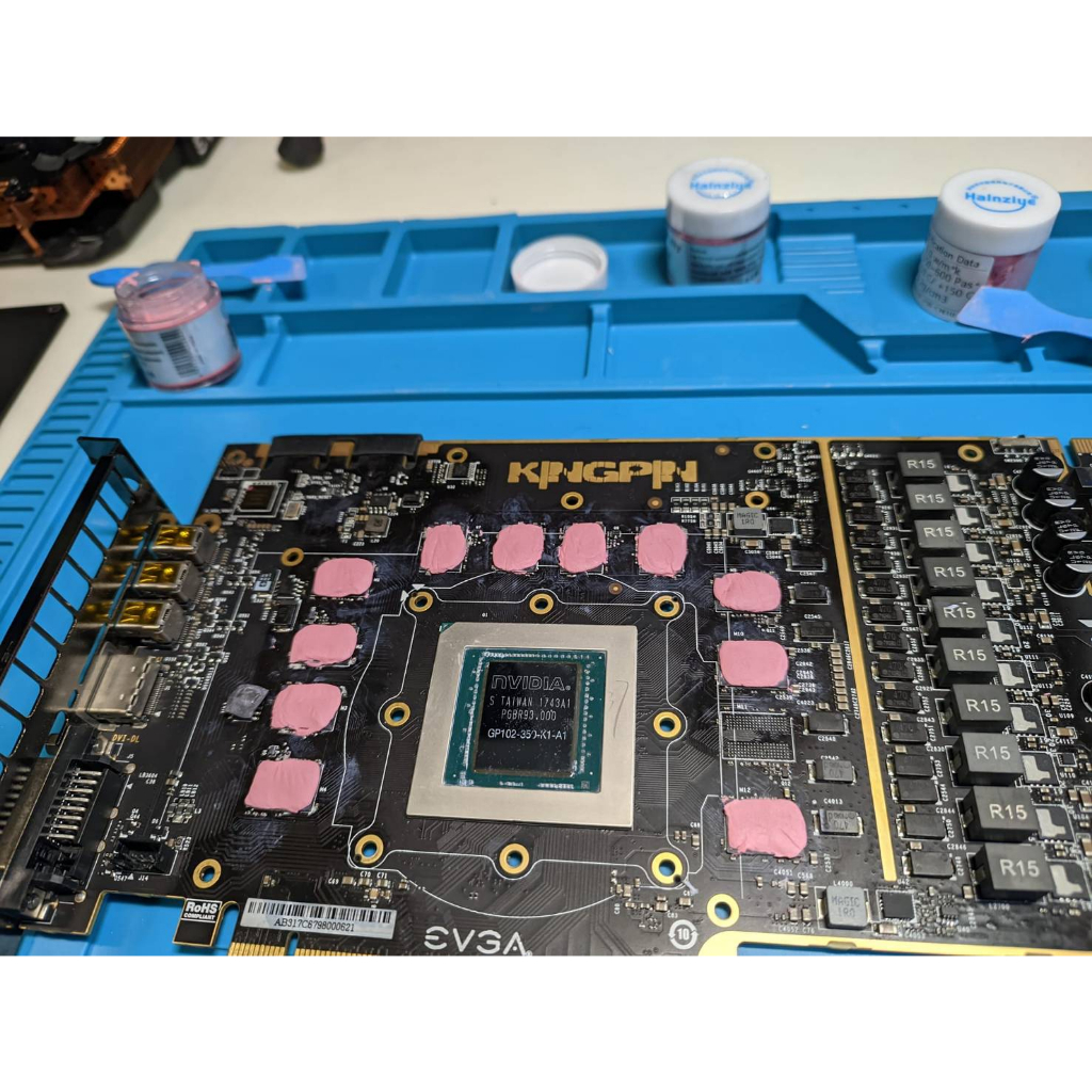 ซิลิโคน0.5g-1g-2g-5g-10g-30g Thermal Conductivity:1.93W M/K-16.1W M/K