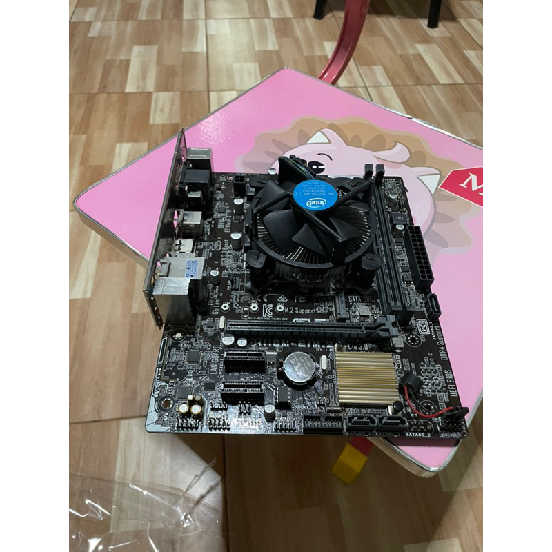 MB Asus H110M-E/M2 1151 รองรับCPU Gen6 Gen7 i3-6100 i3-7100 i5-6400 i5-6500 i7-7700และรองรับM2