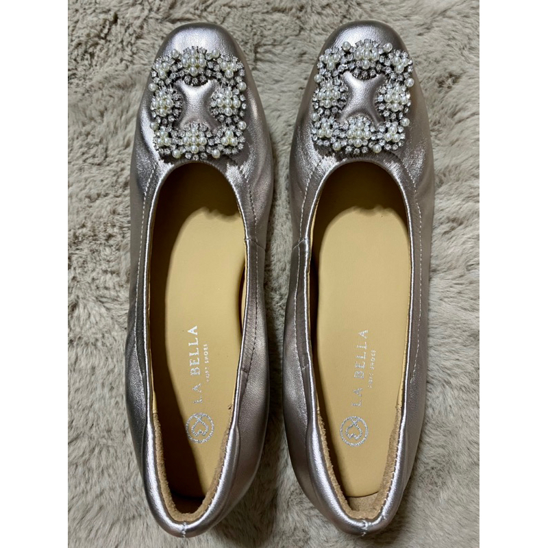 รองเท้า LA BELLA มือสอง size 38 สภาพดีเหมือนใหม่