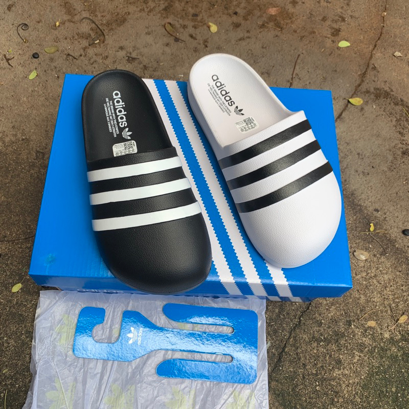 รองเท้าแตะ Adifom Adilette พร้อมส่ง 36-44 แถมกล่อง