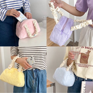 #พร้อมส่ง กระเป๋าถือ Fluffy Bag 159.-🐶🍋