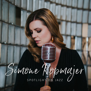 CD Audio คุณภาพสูง เพลงสากล Simone Kopmajer - Spotlight On Jazz (2018) 24bit (ทำจากไฟล์ FLAC คุณภาพเท่าต้นฉบับ 100%)