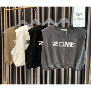 เสื้อยืดแขนกุดทรงบอลลูน ด้านหน้าสกรีนลาย ZONE มีซับด้านในเป็นผ้าตาข่ายนุ่มๆใส่สบาย เนื้อซับในไม่คันค่ะ