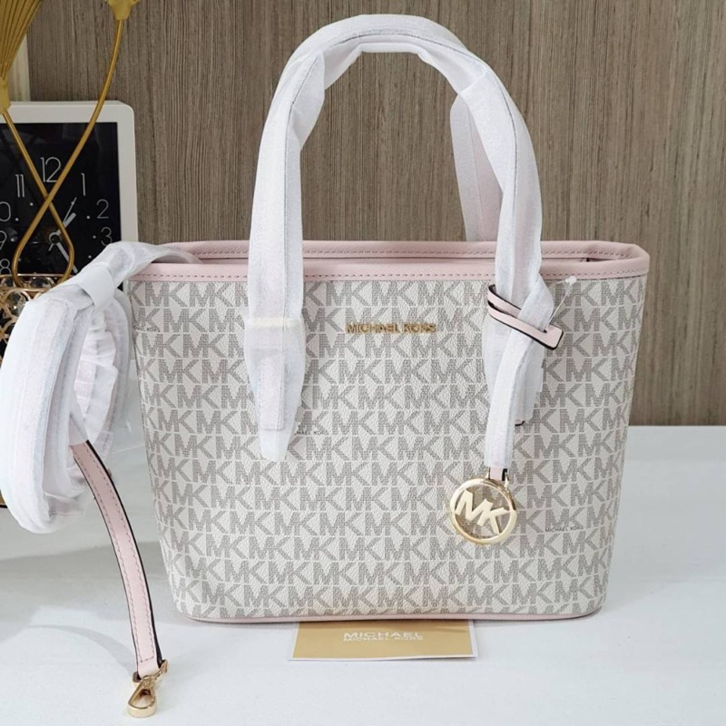 🎀 (สด-ผ่อน) 35T9GTVT0B กระเป๋า 10 นิ้ว สีขาวชมพู เอ็มแค Mini Tote TZ TOTE