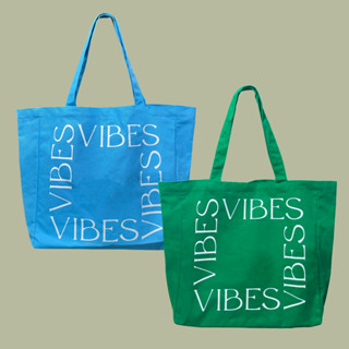 ✨New✨Vibes.brandd🌥Everyday of the week Box Tote bag (Green&amp;Blue)☁️กระเป๋าผ้าแคนวาส ทรงกล่อง มีก้น