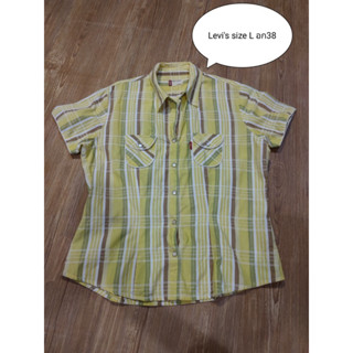 Levi’s size L อก38 เชิ้ตสีเหลือง