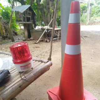 กรวยจราจร กรวย กรวยพลาสติก กรวยยาง ความสูง 80 ซม. แถบสะท้อนแสงสองแถบ / Traffic Cone 80 Cm.