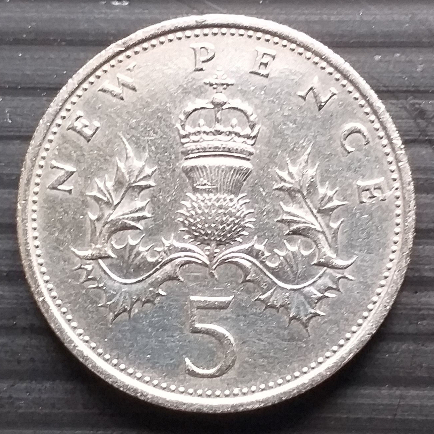 เหรียญ ปี 1970 ราคา 5 New Pence QUEEN Elizabeth II 2nd portrait  Coin from United Kingdom