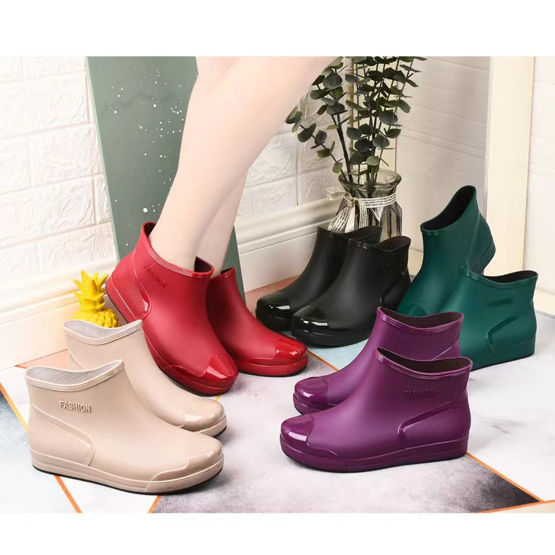 รองเท้าบูทสั้นกันฝน  สูง11.5cm YL-2198