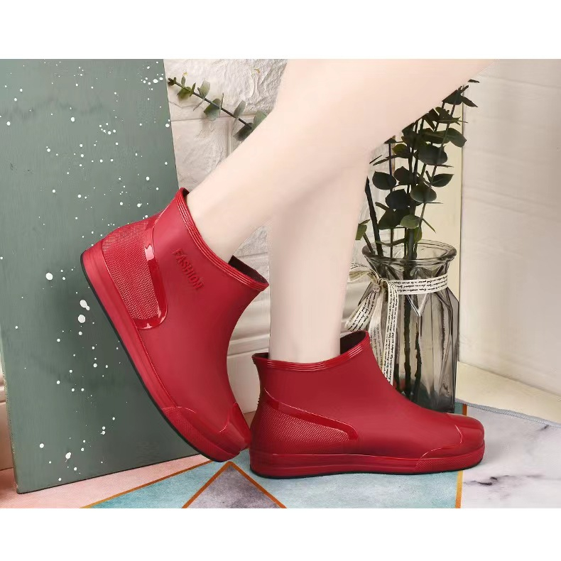 รองเท้าบูทสั้นกันฝน  สูง11.5cm YL-2198
