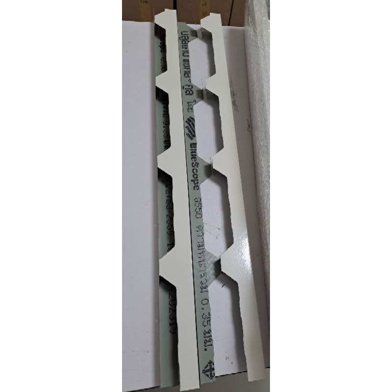 แผ่นปิดเชิงชาย เมทัลชีท พียูโฟม ลอน#760 (หนา 2 นิ้ว) (สีขาว) (6ชิ้น/กล่อง +สกรู 24 ตัว) - รูปที่ 4