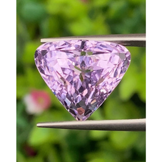 พลอย คุนไซท์ Kunzite 14.84 กะรัต (Cts.) พลอยแท้อัญมณีมงคล ประจําวันเกิด เครื่องประดับพลอย