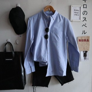 used uniqlo oxford shirt สีฟ้า สภาพใหม่กริ๊ป