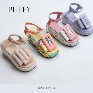 JUDII LES SHU สีมาใหม่รุ่น Puffy  Size 34-45 รองเท้าส้นตึกหัวเข็มขัดรัดส้น ฟองน้ำฟูนิ่ม