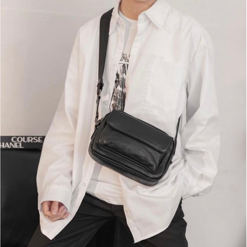 กระเป๋าคาดอกสะพายข้างหนังง pu plain leather bag จุของได้เยอะ ใส่โทรศัพท์ได้