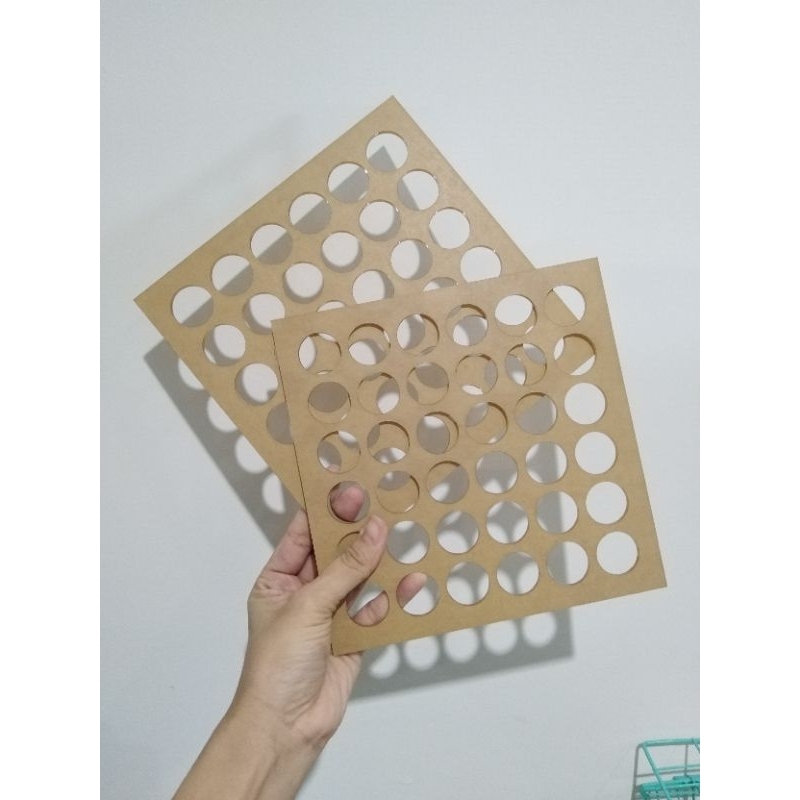 ทำขนม ⭐ แผ่นอะคริลิ​คใส​ ทำขนม​ หนา​ 3​ มิล​ เจาะรู​ 2.5​ ซม.​ทรงสี่เหลี่ยม20*20ซม.​ (ดูจำนวนสินค้าที่ตัวเลือก)