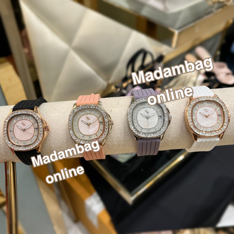 LYN Sylvie Watch นาฬิกาข้อมือ สายซิลิโคนหน้าปัดเหลี่ยม สีดำ สีขาว