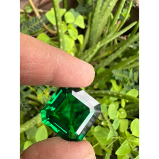 Lab emerald square 20 mm 1 pieces