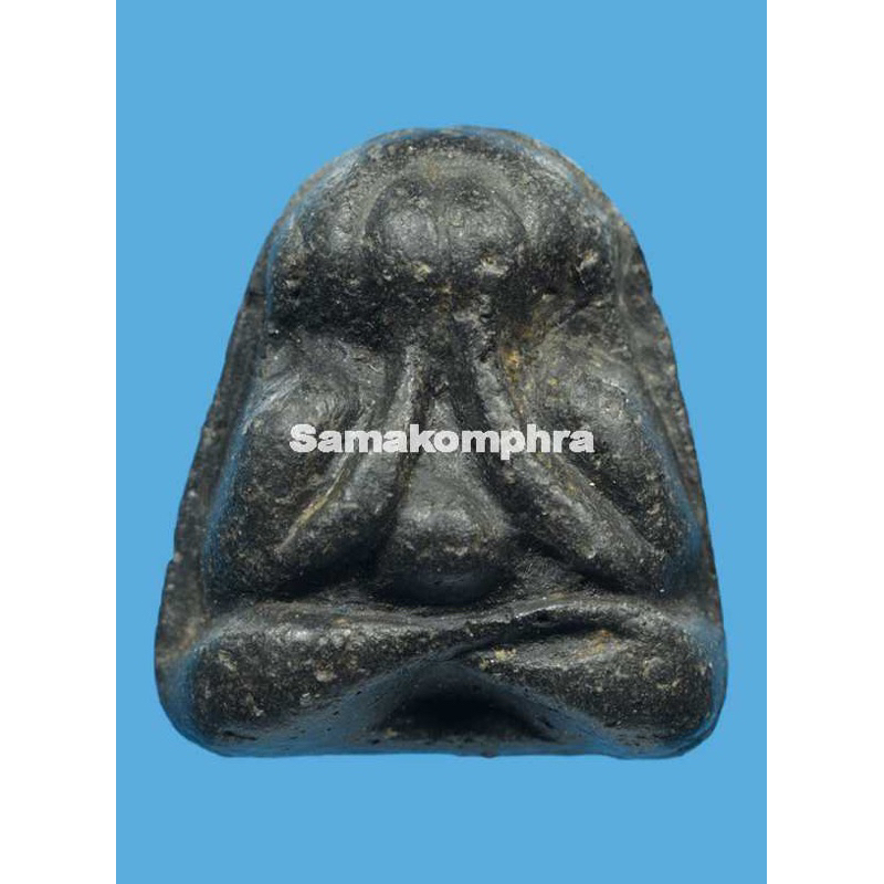 พระปิดตาหลวงพ่อปาน พุทธรกฺชิโต พิมพ์เล็กนิยม หลังเรียบ ผงคลุกรัก วัดเครือวัลย์ ชลบุรี ปี 2483-2517