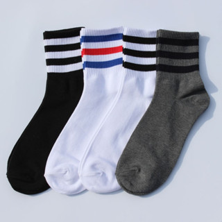 ถุงเท้าผู้ชาย ถุงเท้าดีไซน์ลายสามแถบ DJ MAN Socks 3-stripe Longmok Socks L35253 - Love Green