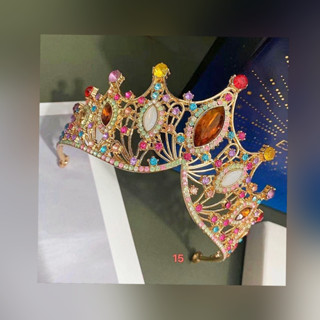 มงกุฎนางงามขนาด 18 cm ประดับพลอยเทียมสินค้านำเข้า เพียงแค่สวม ผมไม่เสียทรง ใช้งานง่าย
