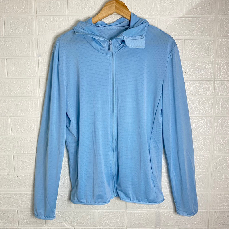 เสื้อแขนยาวกัน UV (No brand) สีฟ้า พร้อมส่ง✅