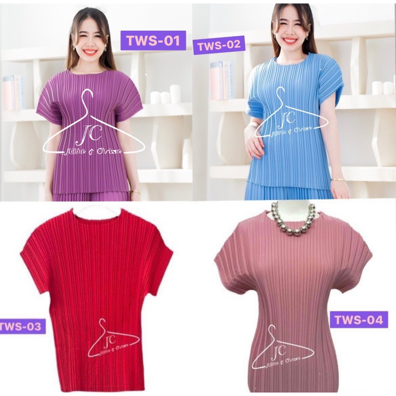 Jubbie & Chrissie : เสื้อพลีทแขนเลย ผ้าไหมอิตาลี Top