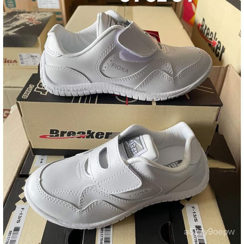 Breaker รุ่น F13 รองเท้าพละ รองเท้าผ้าใบหนัง สีขาว