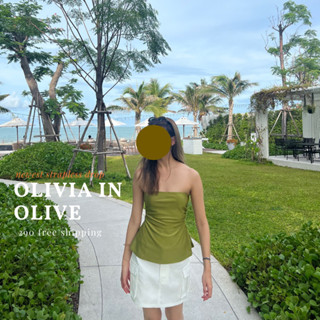 olivia tops เกาะอกผ้าซาติน *เเจ้งไซสทางเเชทค่า*