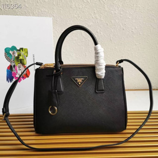 P Galleria Saffiano leather medium bag(Ori)เทพ