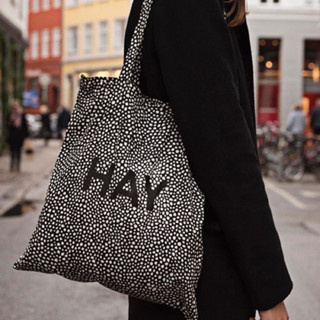 [Pre order] กระเป๋าผ้า HAY Cotton Bag, Black Dot