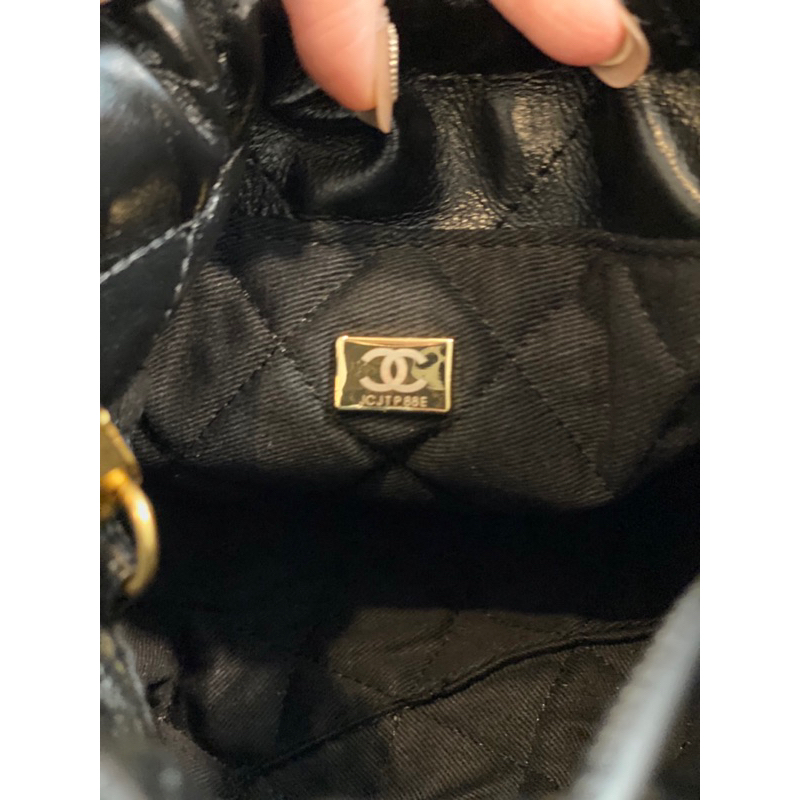 ⭐️ C H A N Eกระเป๋าสำหรับผู้หญิง. เกรด Hi-End 1:1. หนังแท้. ขนาด : 20cm✖️20cm. พร้อมจัดส่ง⭐️