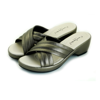 Pierre Cardin รองเท้าผู้หญิง รองเท้าแตะ รองเท้าแตะเพื่อสุขภาพ นุ่มสบาย ผลิตจากหนังแท้  สีเทา รุ่น 53BS151