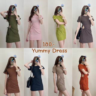 เดรสแขนสั้นเว้าเอว เข้ารูปสวย สีพื้น Yummy Dress