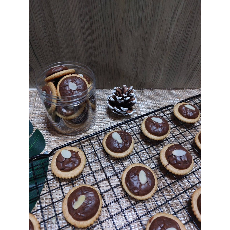 Brownie Cracker Dark Chocolate 58%