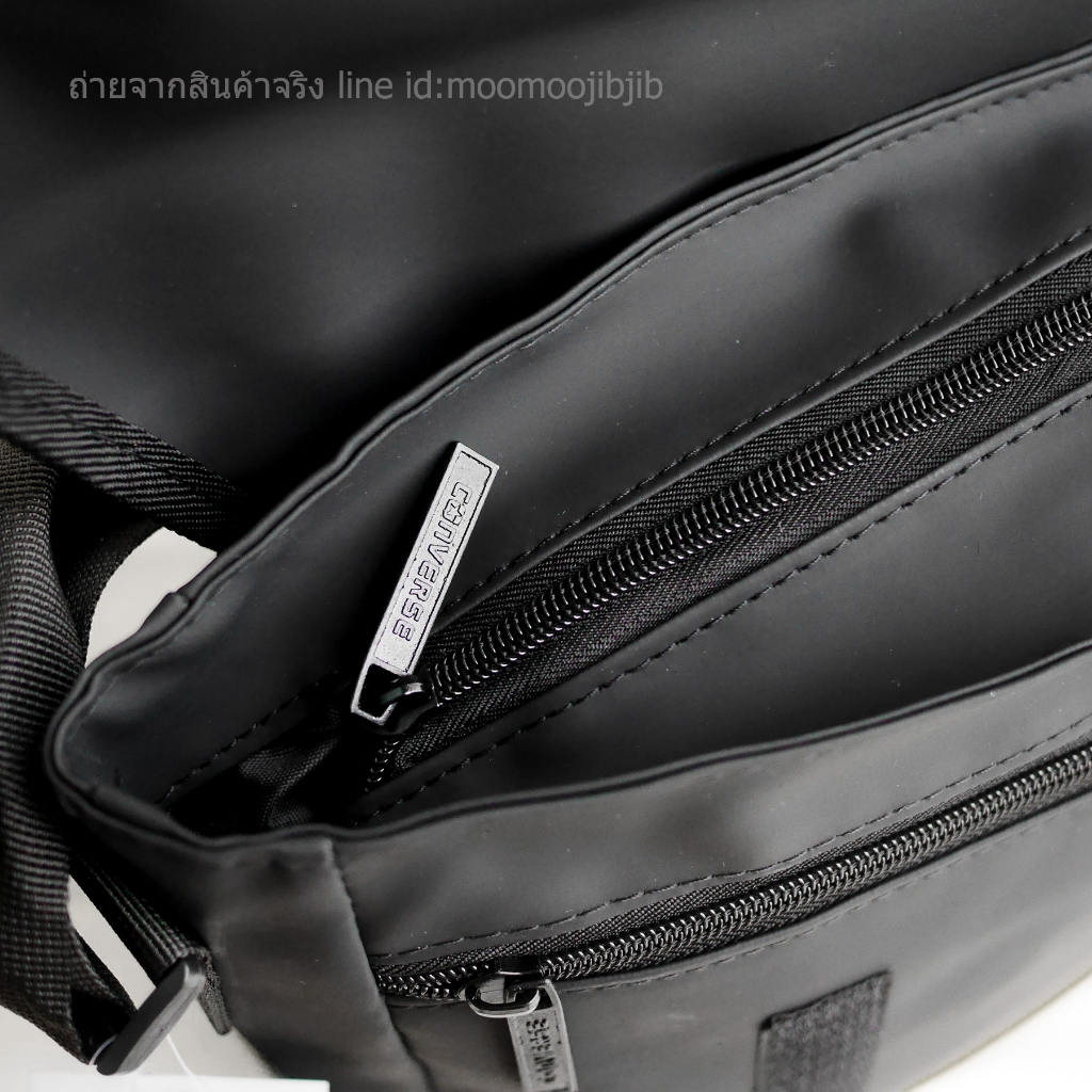 Converse Messenger สีดำด้าน หนัง pu หนา กันน้ำได้ ทรงสวย ใส่หนังสือเรียน ไอแพด สายยาว