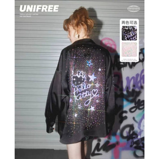 UNIFREE x Hello Kitty เสื้อแขนยาวทรงหลวมผ้ามัน มีประกายเพชร คิตตี้ ลิขสิทธิ์แท้