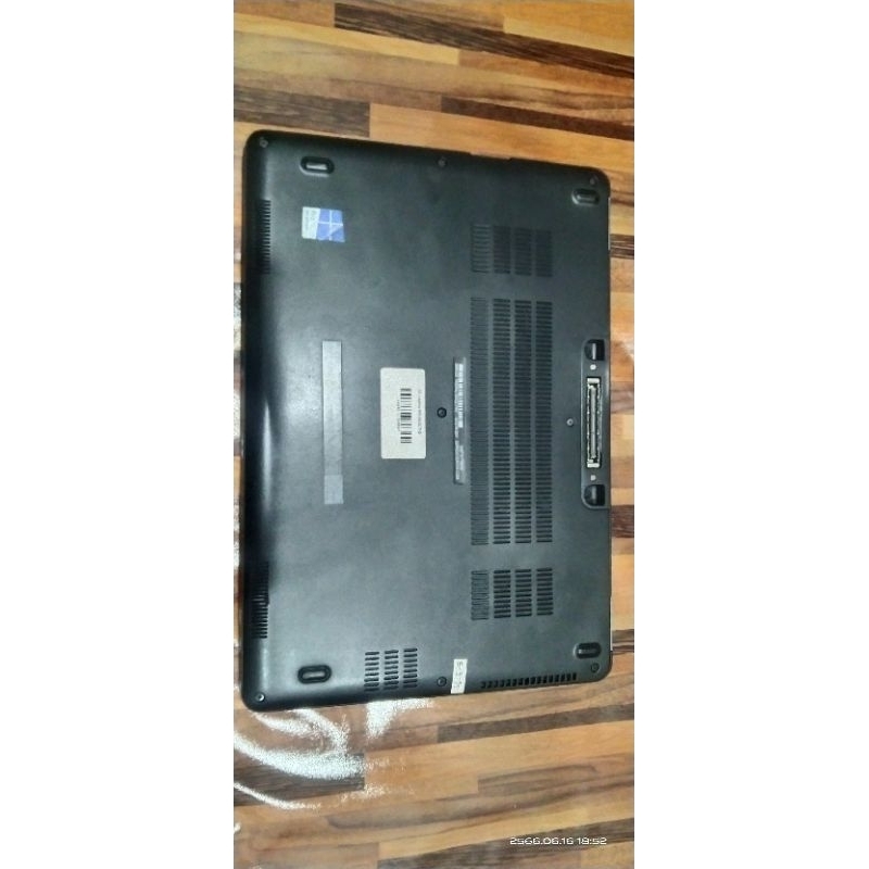 Dell latitude E7270 HD Touch Screen